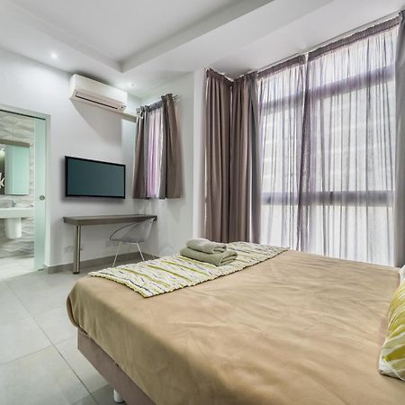 Jules Suites Saint Julian's Eksteriør billede
