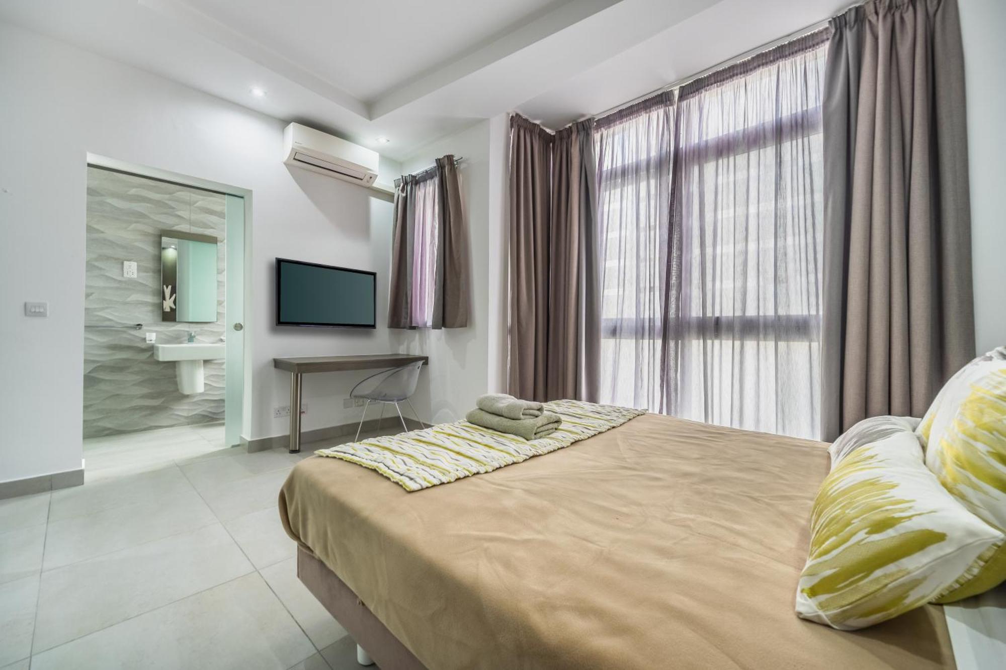 Jules Suites Saint Julian's Eksteriør billede