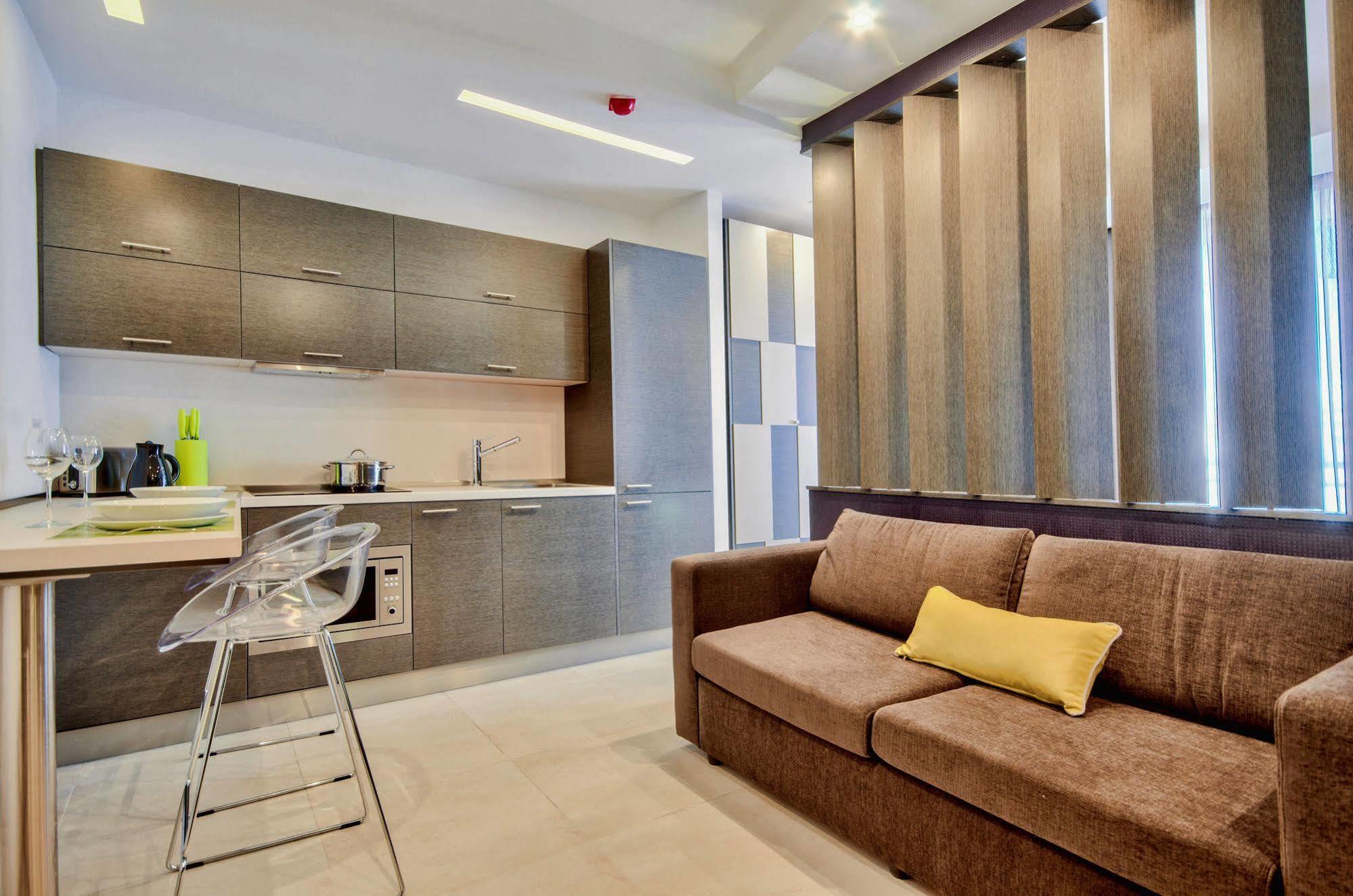 Jules Suites Saint Julian's Eksteriør billede