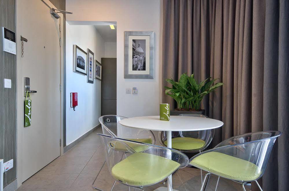 Jules Suites Saint Julian's Eksteriør billede