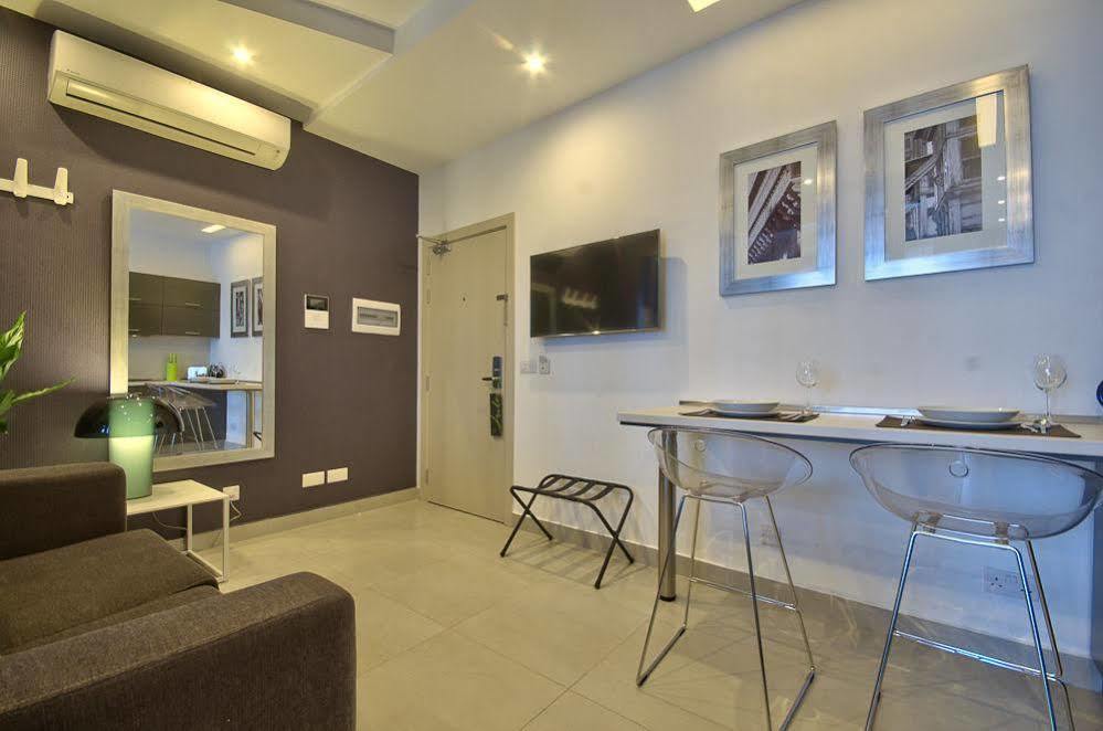 Jules Suites Saint Julian's Eksteriør billede