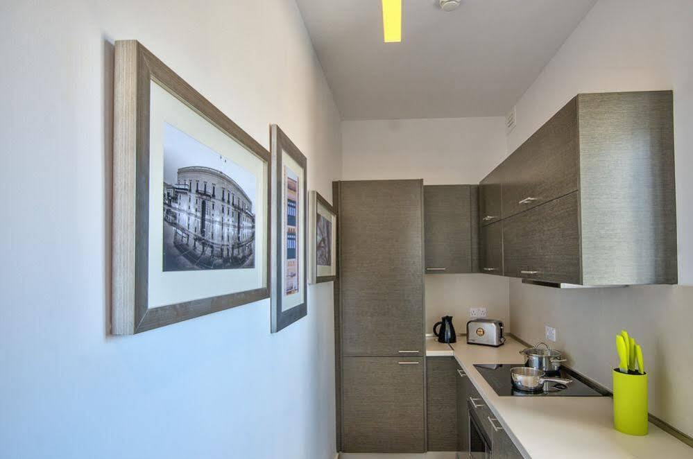 Jules Suites Saint Julian's Eksteriør billede